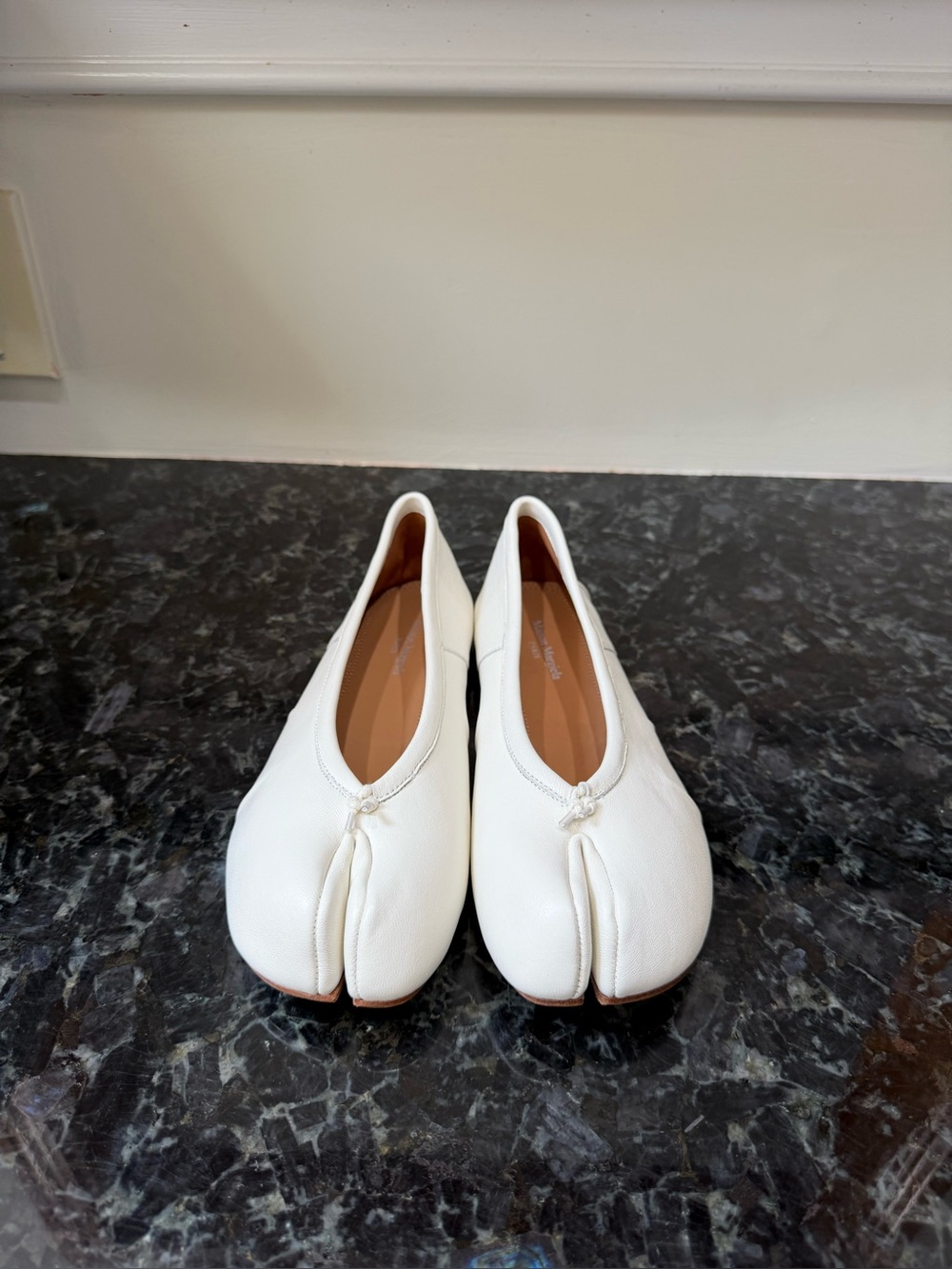 Maison Margiela White Tabi Ballet flats size 37EU/7 US W